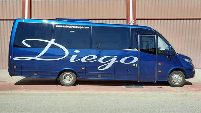 Alquiler de Microbús de 30 plazas - autocares Diego - Galería home