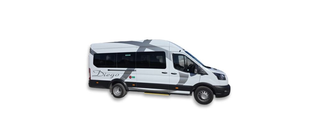 Alquiler de autobuses y autocares con conductor - España y Europa - Autocares Diego - Cabecera Microbús 16 plazas